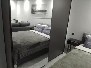 Luxury Semi-Basement Suite Athens - Atene - 8