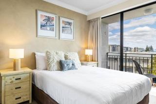 Ocean Breeze at Palm Beach - Gold Coast - 2