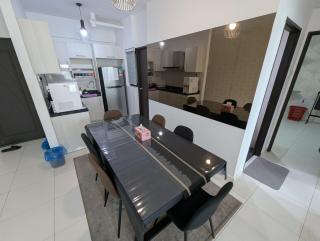 Kyra The Heights Residence Condo Ayer Keroh Melaka WiFi, Netflix & Pool - 9