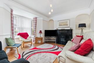 Penlan - Short Stroll to Town and Beaches - Tenby - 9