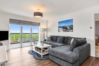 Blue Horizon - Spectacular Coastal Views - Penally - 7
