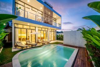 Villa Omnia - Tumbak Bayuh - 0