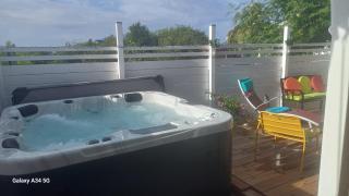 GITE CAPRA Pomme surette SPA - Bouillante - 4