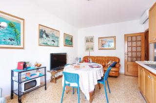 La casa di Minnie con box privato - San Remo - 5