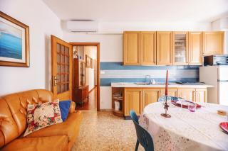 La casa di Minnie con box privato - San Remo - 8