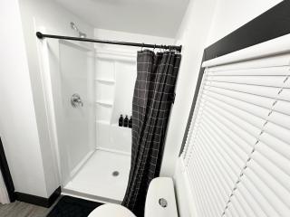 Fully Renovated Modern 4Bedroom 3Bath Home Close to Downtown Cleveland Fully Furnished - Cleveland - 8