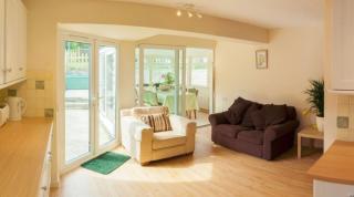 Spacious Coastal Home with Stunning Sea Views - 5