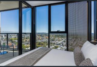 Luxury Views, Centre of Brisbane - 5