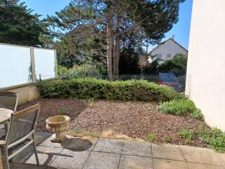 Appartement rez-de-jardin, front de mer, 4 pers, calme, wifi gratuit - FR-1-465-46 - 2