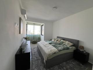 A solo 13 minutos Caminando a Playa, 2 Niveles de Apartamento 1 Habitacion con Jacuzzy Privado - Punta Cana - 5