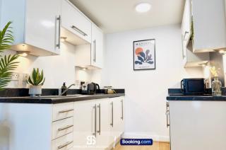 1 Bedroom City Centre Apartment Near The University and Bodleian Library By Spencer and Jackson Short Lets & Serviced Accommodation Oxford - Oxford - 5