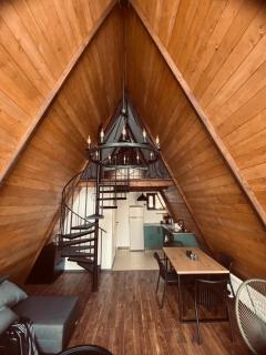 Wonderwood Borjomi Cottage - Bordzjomi - 9