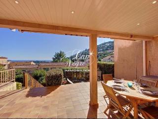 Terrasse de 30m2 vue mer panoramique 1 chambre - Cavalaire-sur-Mer - 4