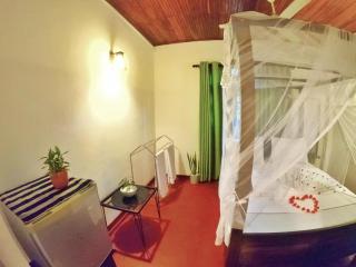 Sea Waves Home Stay - 5