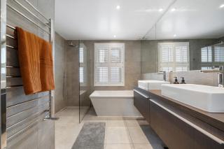 Central 4 Bedroom House with Garden in Battersea close to Chelsea - Londra - 3