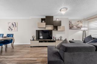 Stylish 3-Bed Close to MCR City Centre for 8 Guests - 3