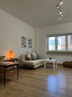 Hibiscus Central Apartment - 9