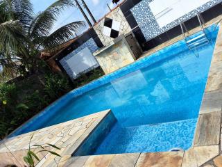 Casa com pisicna in Mongaguá - Mongaguá - 0