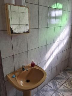 Casa com pisicna in Mongaguá - 4