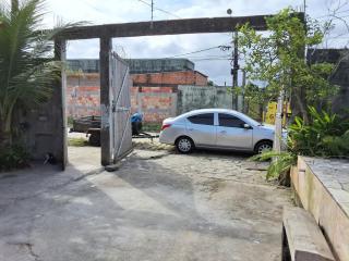 Casa com pisicna in Mongaguá - Mongaguá - 1