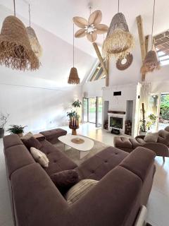 Villa Tapadla - - 0