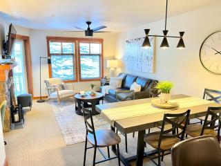 Eagle Springs Chalet-Ski Pool Jacuzzi Gym Sauna - Cottonwood Heights - 0