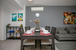 Lovely & Stylish! 3BR Specious Penthouse-Serenity Skyview - Paphos - 9