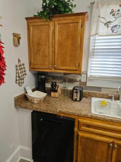 Chestnut Street Bungalow - Greenville - 9