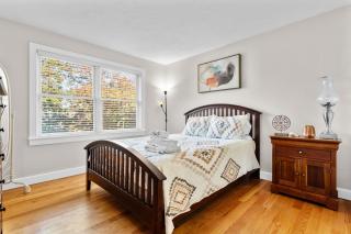 Home in Oak Bluffs - Oak Bluffs - 2