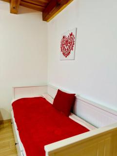 SZÍVES LAK - - 1