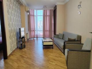 Cozy Aparment Near City Centre - Baku - 4