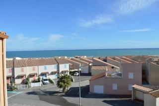 SP570-0410 Appartement deux pièces SAINT PIERRE LA MER - 0