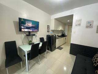 SEA Residences MOA - Bj's Staycation - Manila - 3