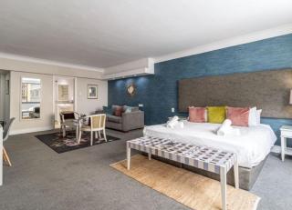 Executive business studio close to CTICC - 9
