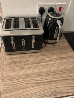 Cozy 1BR Flat Nr Train Station - Southampton - 4
