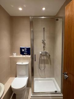 Cozy 1BR Flat Nr Train Station - Southampton - 2