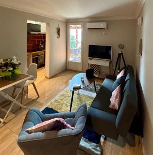 Cozy apartment with a relaxing terrace, 10 min from beaches and restaurants - 3