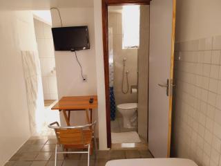 quarto cozinha e wc privativos - Recife - 2