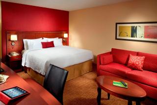 Courtyard by Marriott Columbus - Columbus - 1