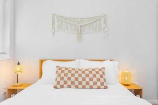 The Sweetest Suite - 91 Walkscore! - 6