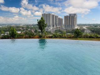 Newly 1BR Apt Cikarang with Pool, Gym & Wi-Fi by 2ndHome - 3