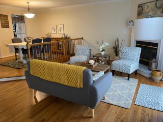 Cozy 3 bedrooms towhouse - 1