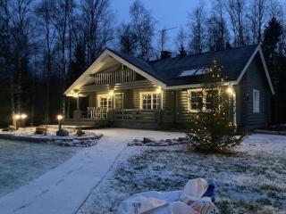 Stunning Cabin At The Sea - 0