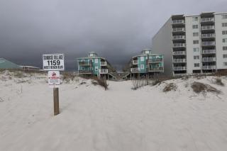 Get Seahabilitated 2 Bedroom with Full and Half Bath Condo at Sunrise Village on the Beach in Gulf Shores - Gulf Shores - 4