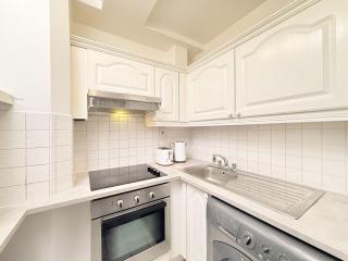 Apartment In Best Location Dublin - 7