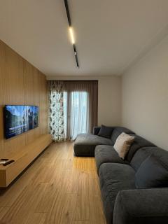 Orestiada Luxury Apartament - Tirana - 0