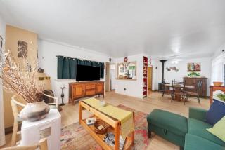 Famed Plaza Oasis 1 mile away, King Bed, Office, Foosball - Santa Fe - 7