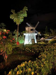 Taman Bandukan Riverside Resort - 2