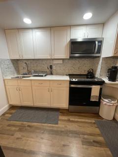 New Modern Apartment - Yonkers - 2