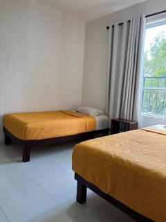 Apt for 4 ppl, walking distance to festival - 4